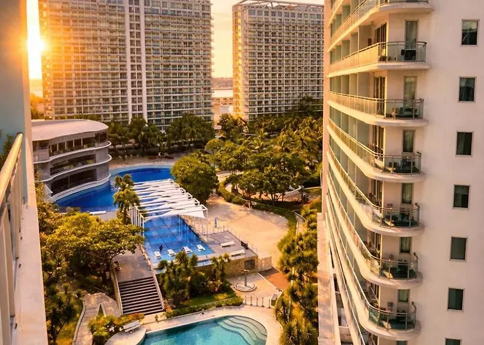Azure Tropics Near Naia Airport With Wifi And Netflix *